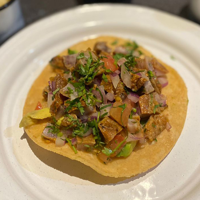 Tostada de ceviche